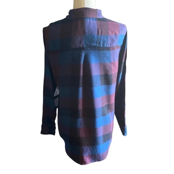 LUCKY BRAND-PLAID FLANNEL BUTTON UP-SIZE MEDIUM - Picture 6 of 8